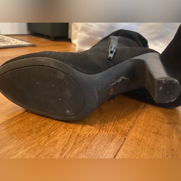 Kelly & Katie Agrafina faux suede black slouchy knee high boot - Picture 2 of 2